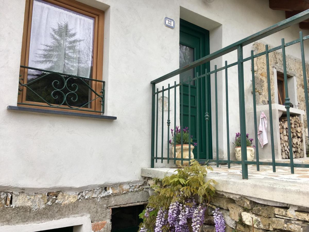 Agriturismo Cascina Clavarezza Valbravenna ภายนอก รูปภาพ